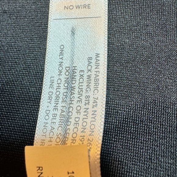 Livi Active No Wire Sports Bra size 42 D - Picture 8 of 9